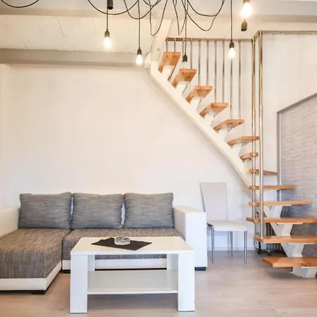 דירה Studio Maya *